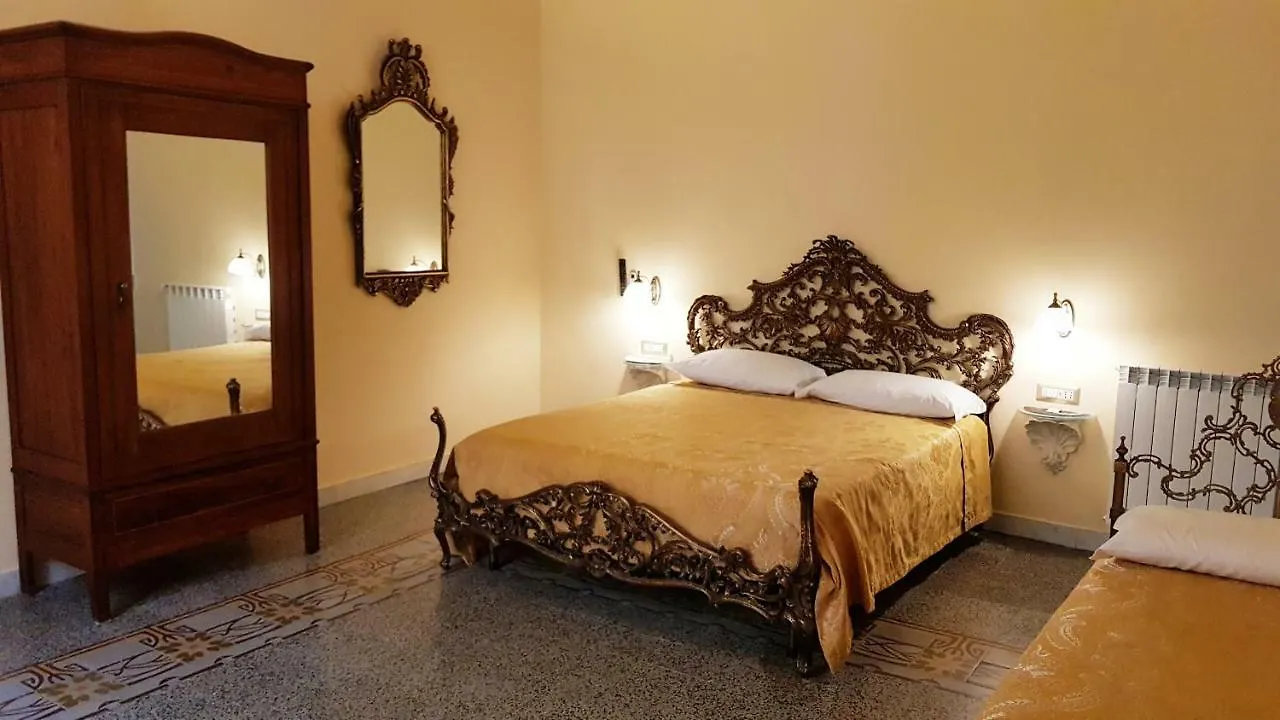 Alojamento de Acomodação e Pequeno-almoço Residence San Mattia Nápoles